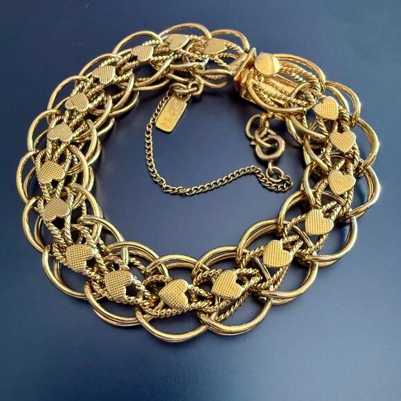 Vintage MONET Gold Tone Heart Bracelet with Safety Chain - Picture 1 of 8